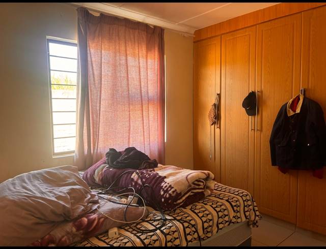 3 BEDROOM TOWNHOUSE FOR SALE IN ZSM INDUSTRIAL